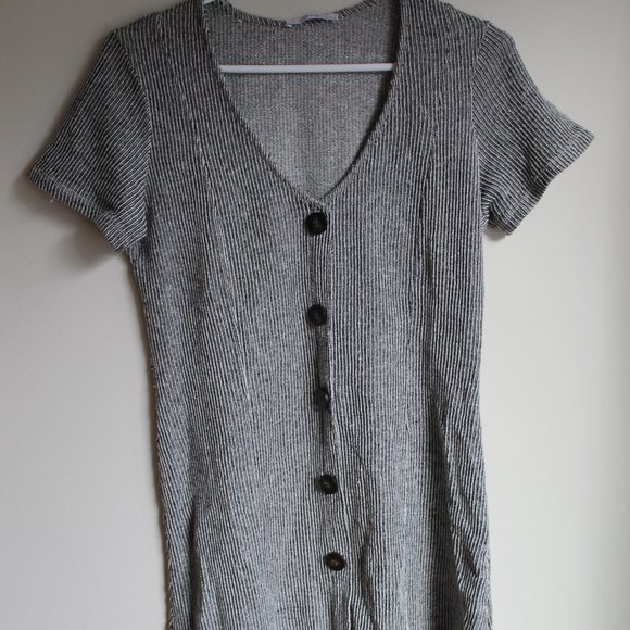 ZARA Knit T-Shirt Button-up Dress - Picture 1 of 3